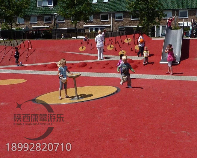 戶外游樂設施