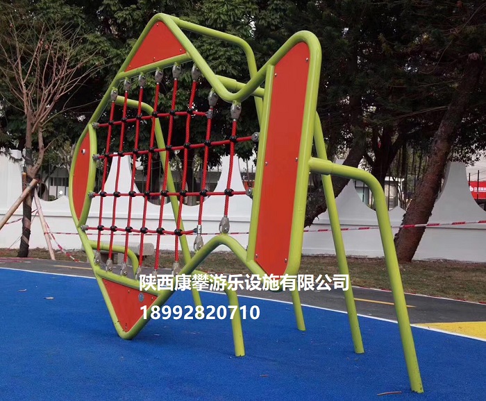 攀爬網(wǎng)設施