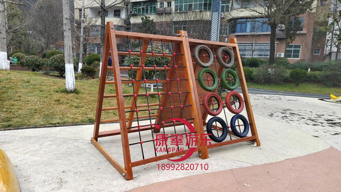 戶(hù)外木質(zhì)攀爬網(wǎng)
